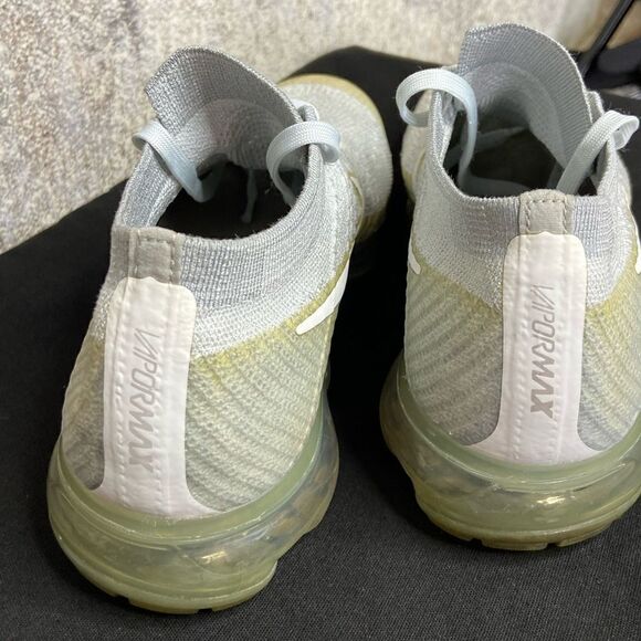 Nike Air Vapormax Flyknit Platinum Gray Running Athletic Shoes Size 7.5 - Picture 13 of 16